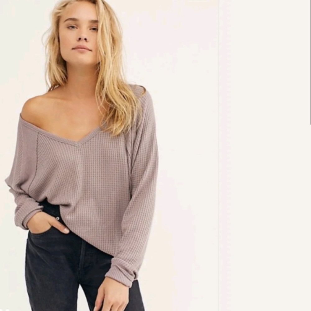 We the Free v neck thermal shirt